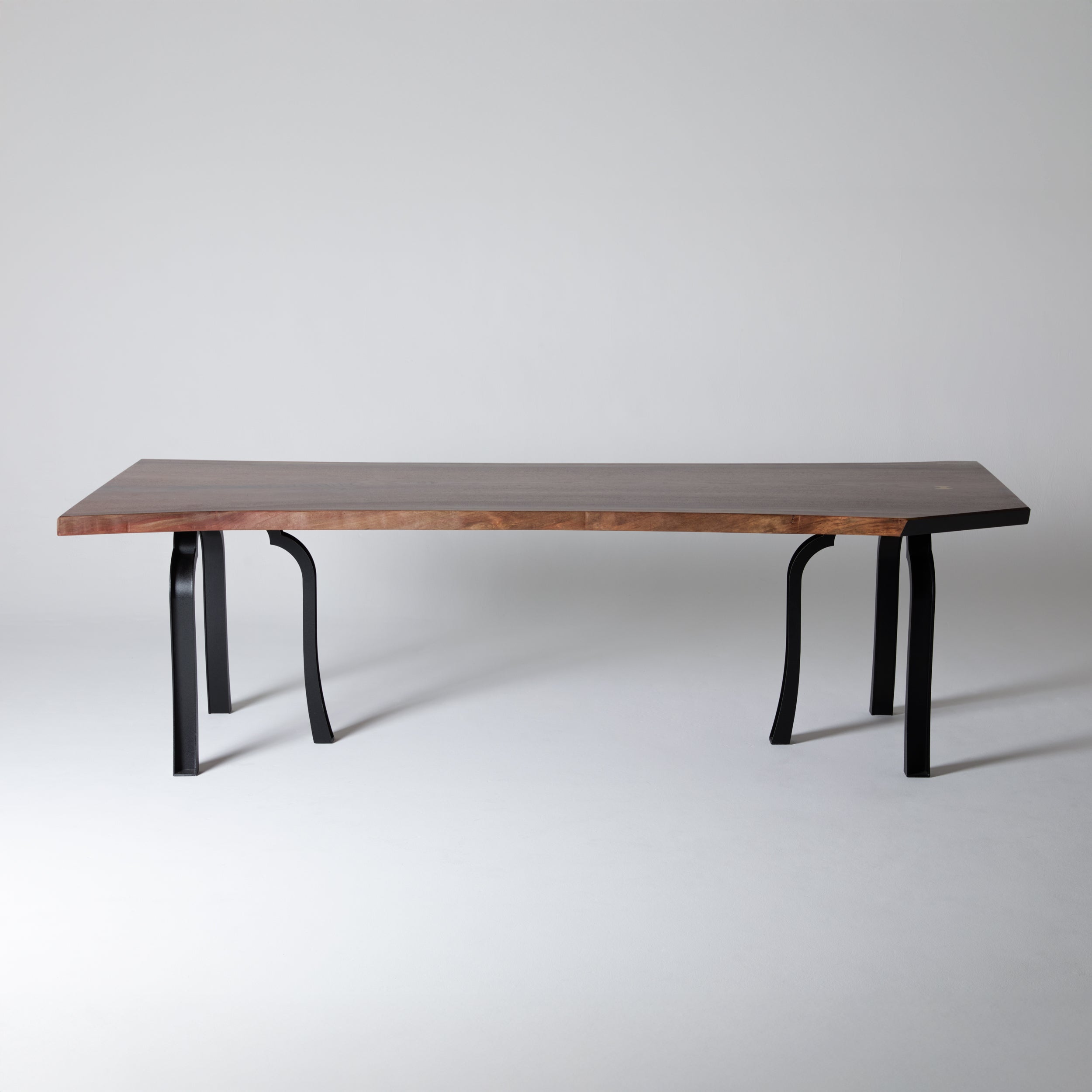 table KATOUMADO