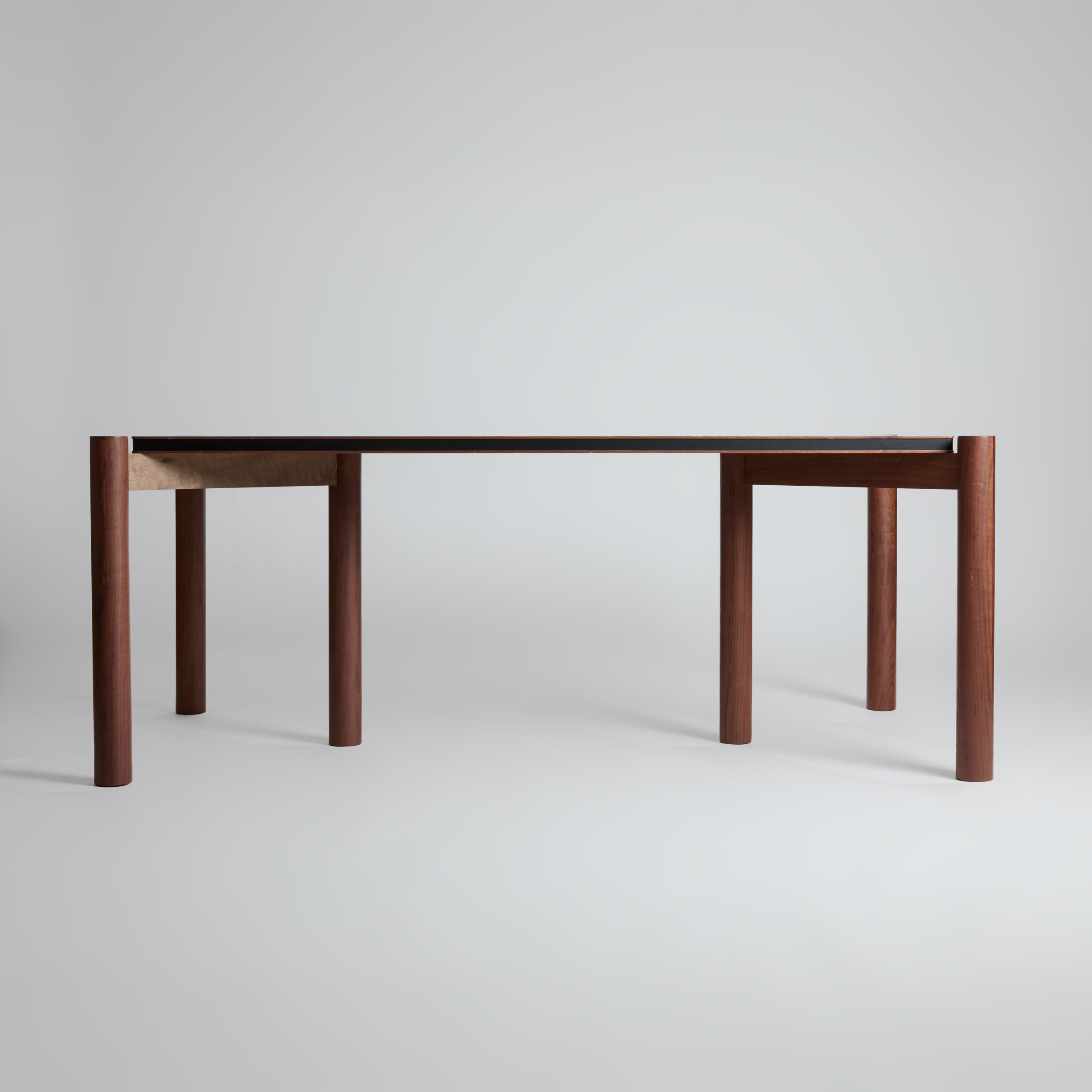 table HASHIRAMA