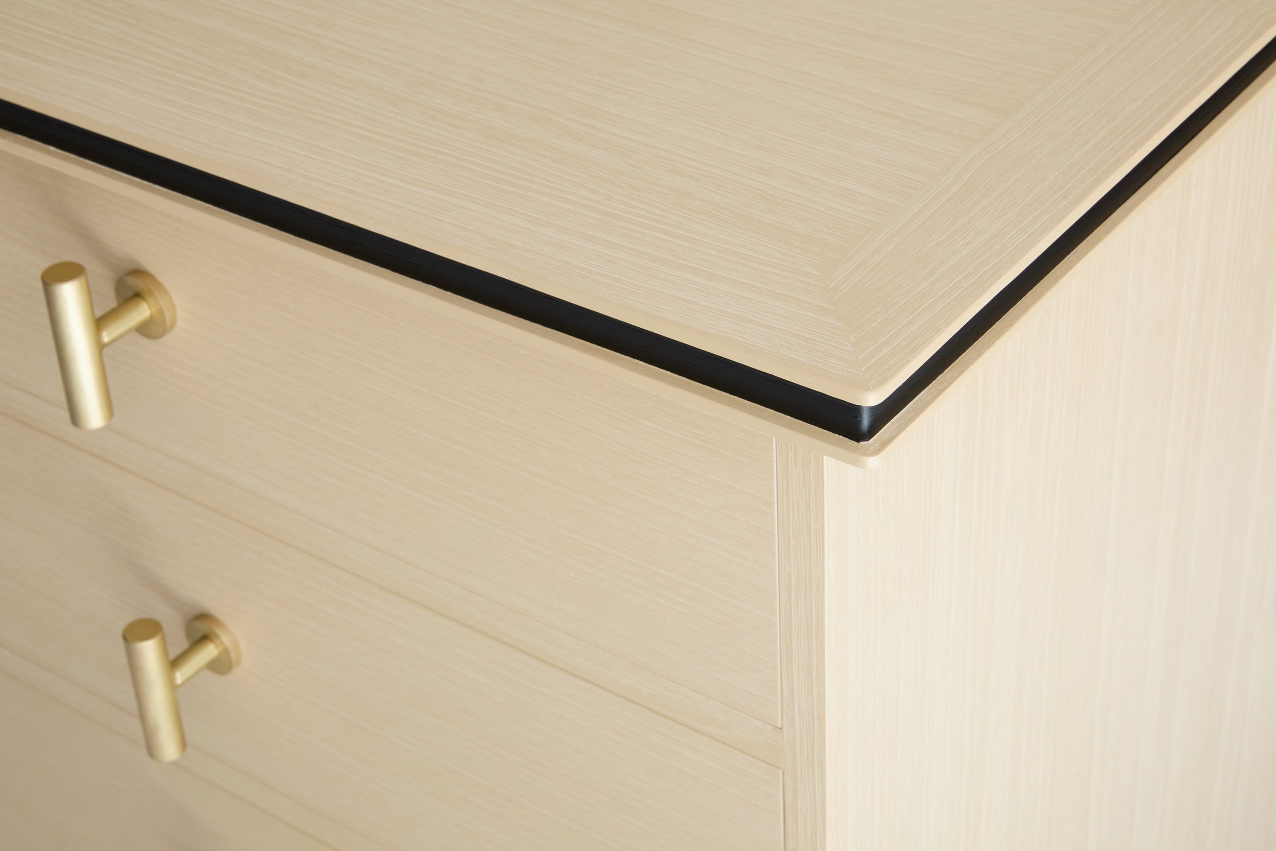 armoire OKURA