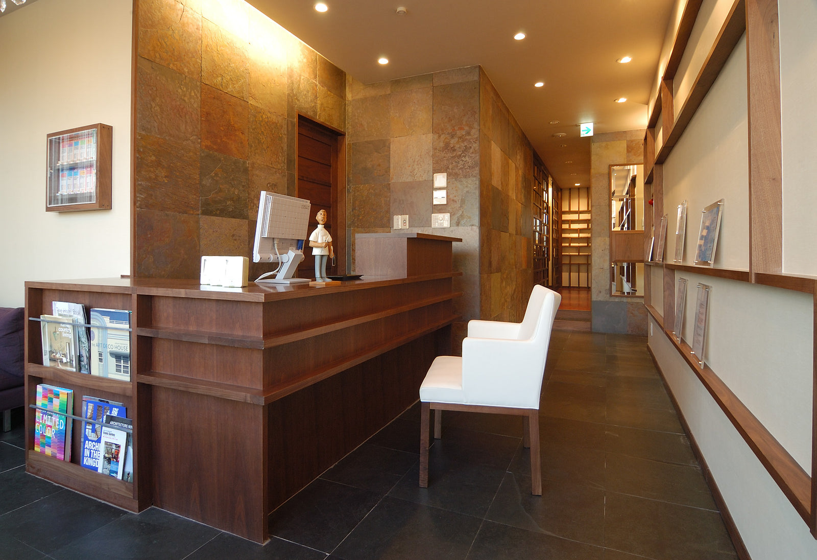 Entry / Foyer