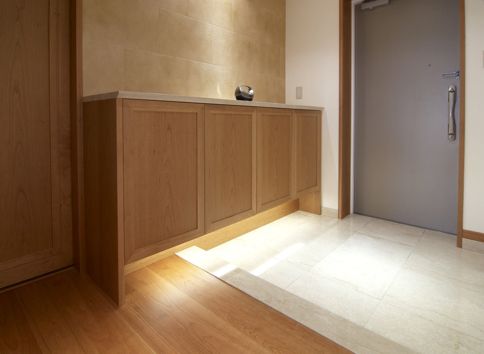 Entry / Foyer