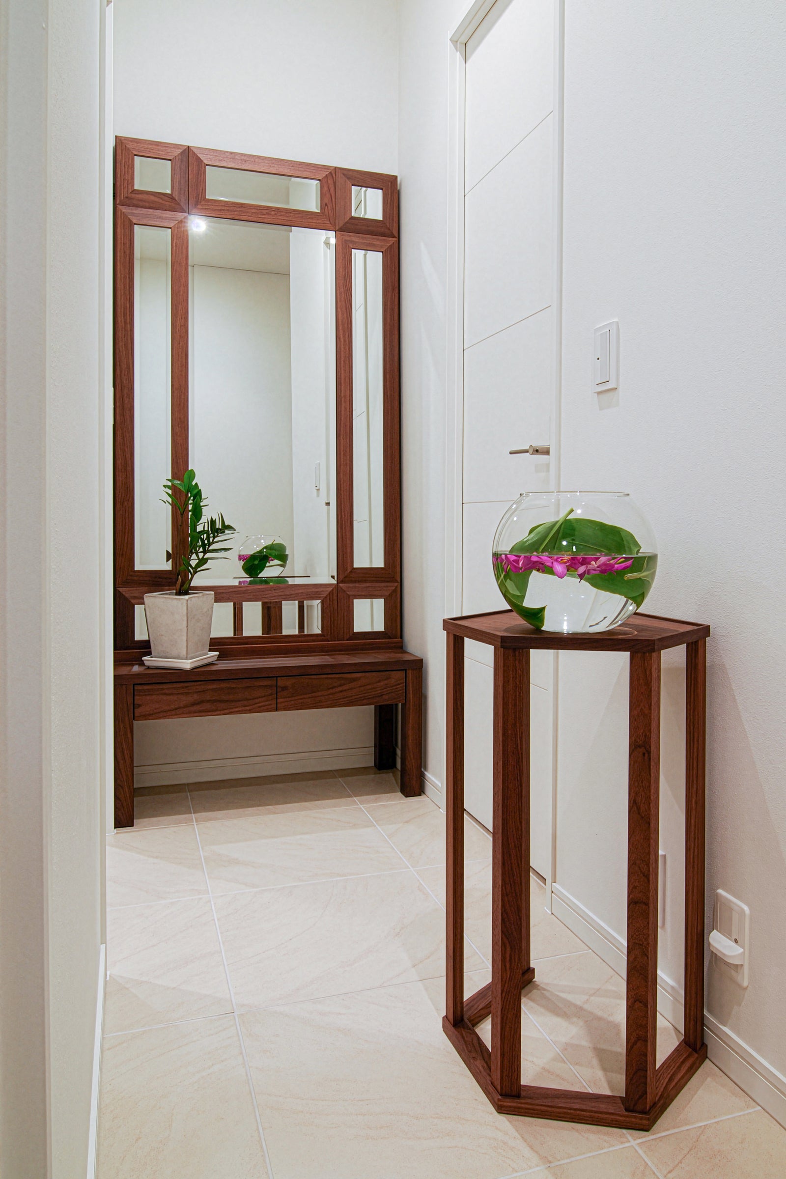 Entry / Foyer
